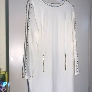 Fabulous like new Venus off white/gold dress